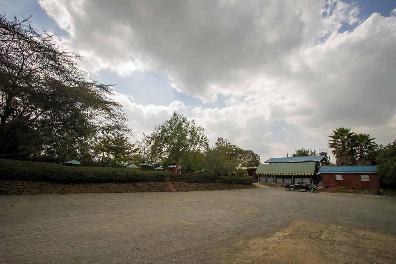 Balis Best Bar & Resort Langata Exterior foto