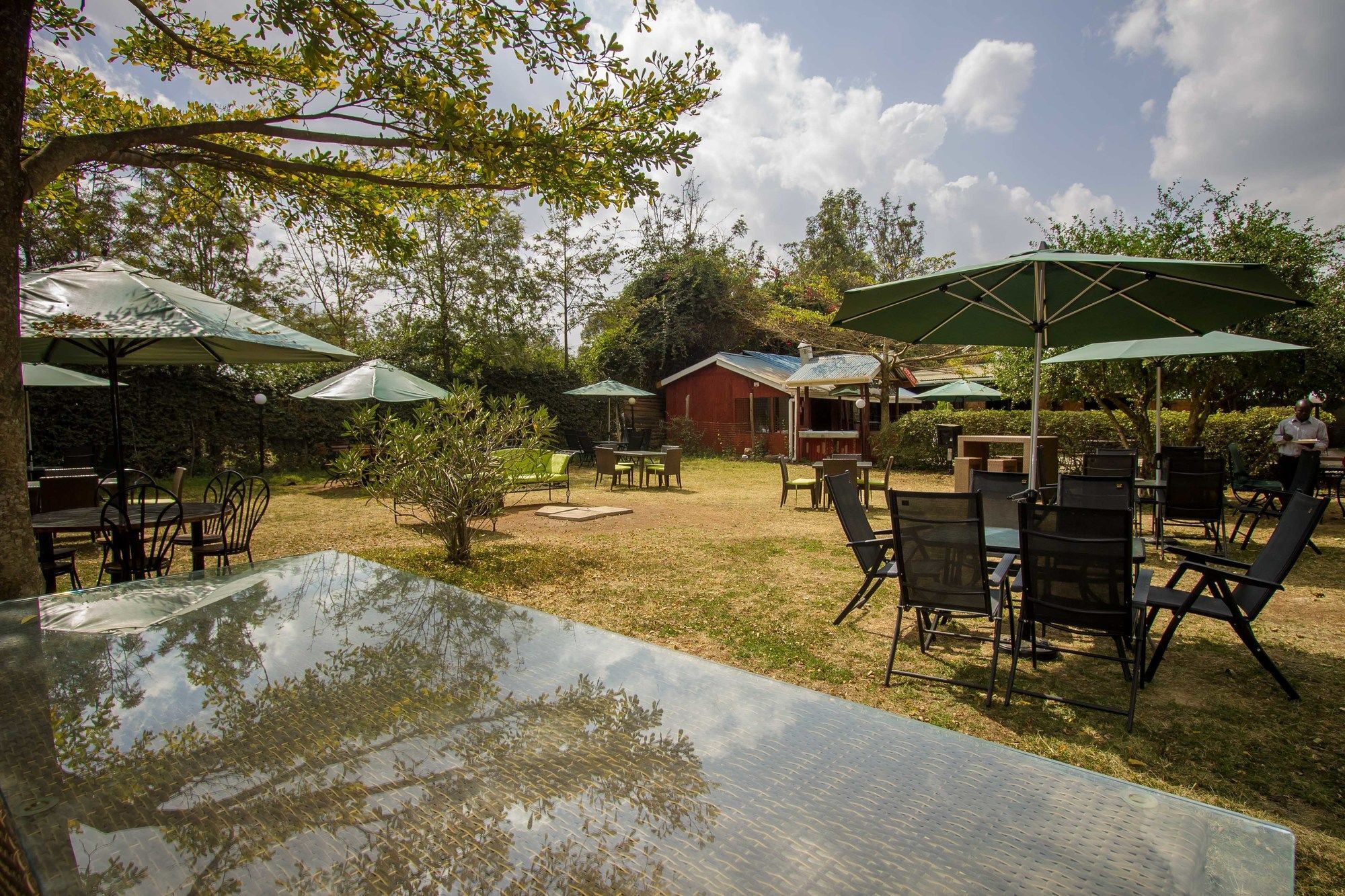 Balis Best Bar & Resort Langata Exterior foto